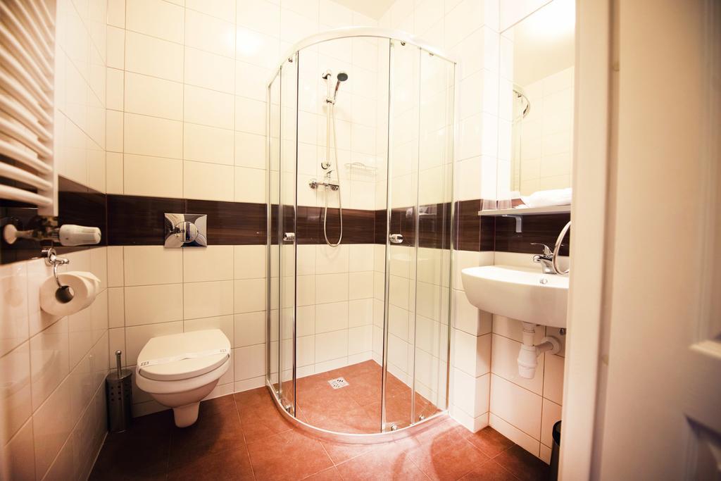 Makara Hotell Katowice Rom bilde